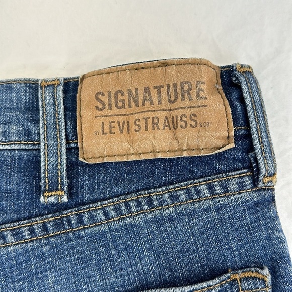 Levi’s Signature Waterless Boot Cut Jeans, 31x30 - Picture 6 of 8